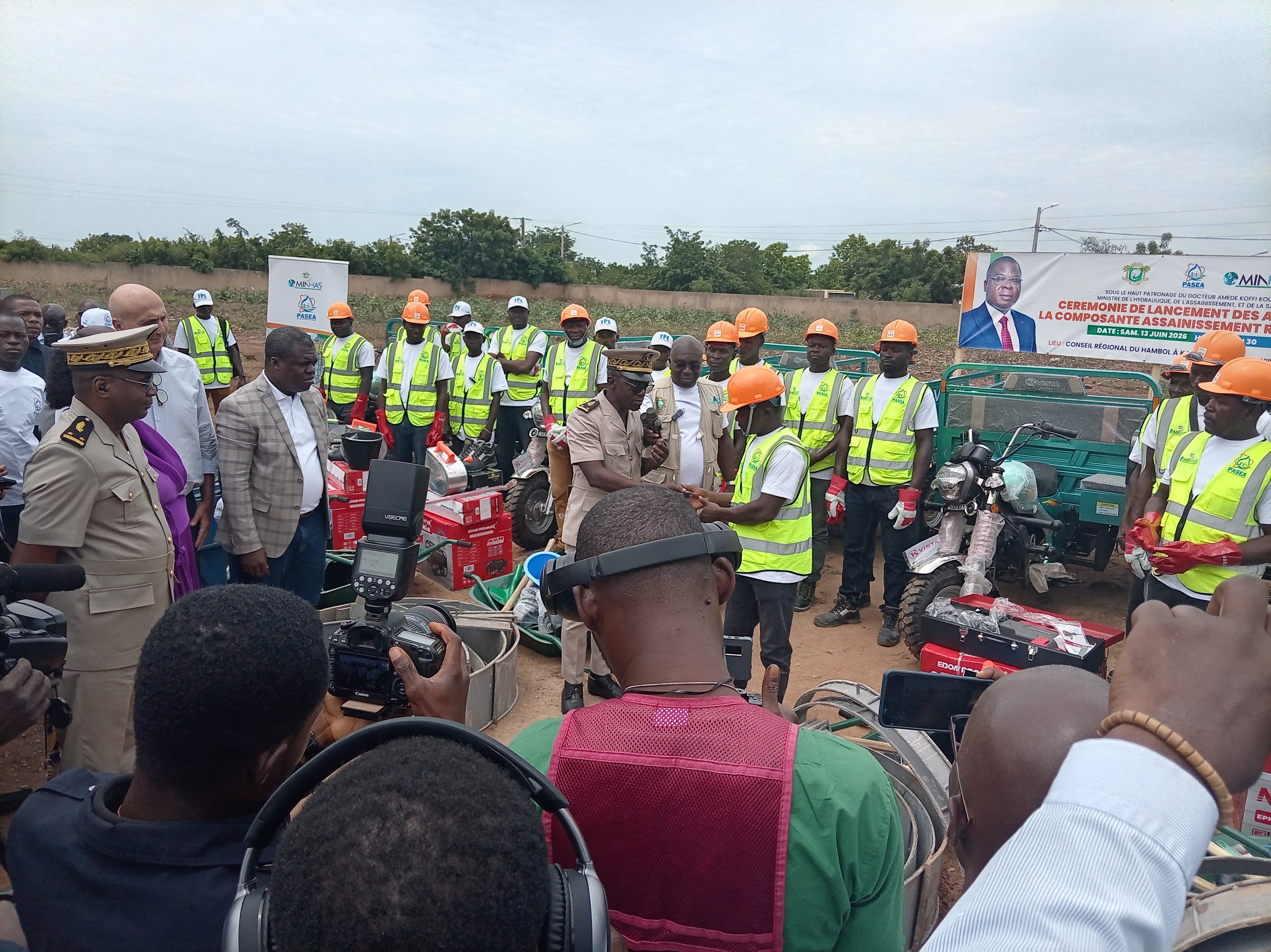 Cérémonie de lancement des activités du PASEA pour la construction de 5 000 latrines familiales pilotes dans la Région du Hambol.